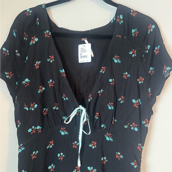 Free People Black Dress with Floral Design, NWT - Picture 3 of 5